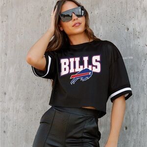 NWT Cropped Bills Top